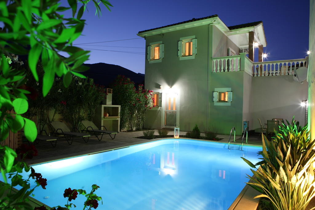 Le Torri Villas Nydri  Extérieur photo