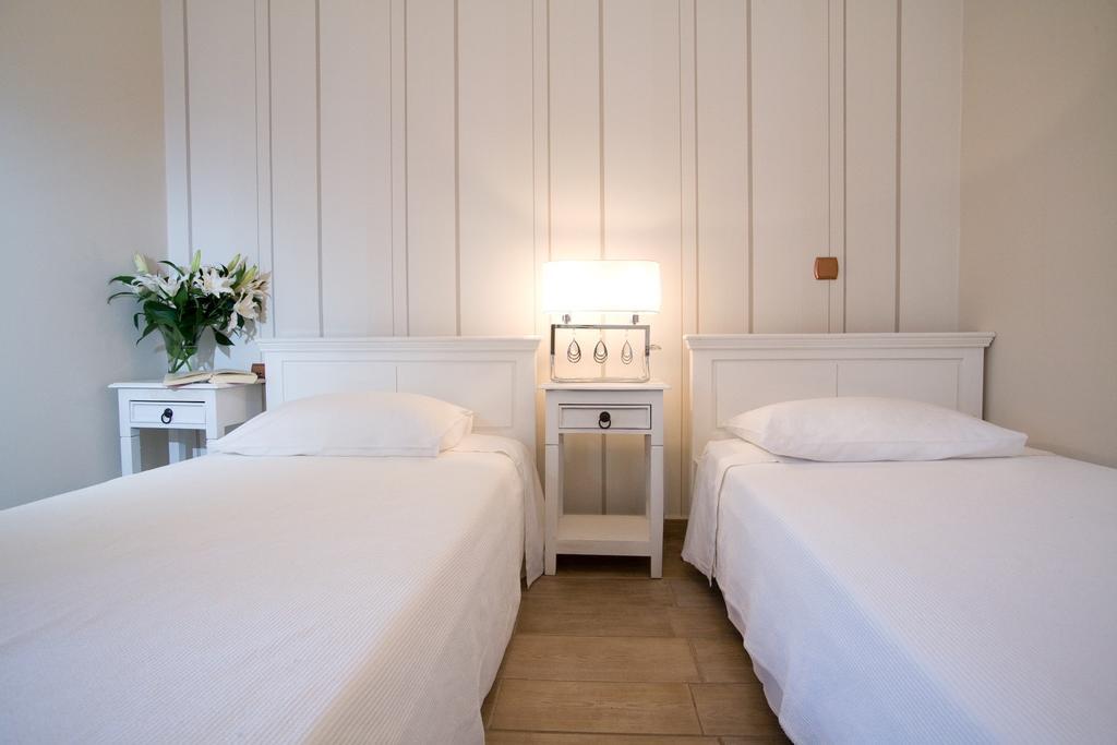 Le Torri Villas Nydri  Extérieur photo