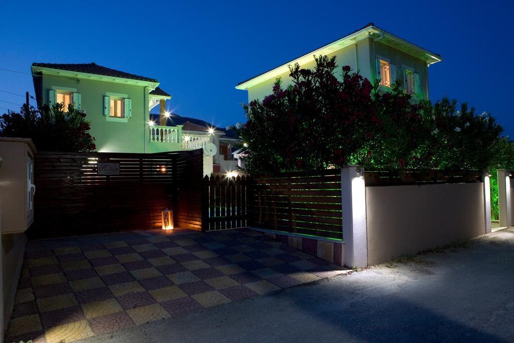 Le Torri Villas Nydri  Extérieur photo